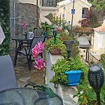 Апартаменты Gardenia House *